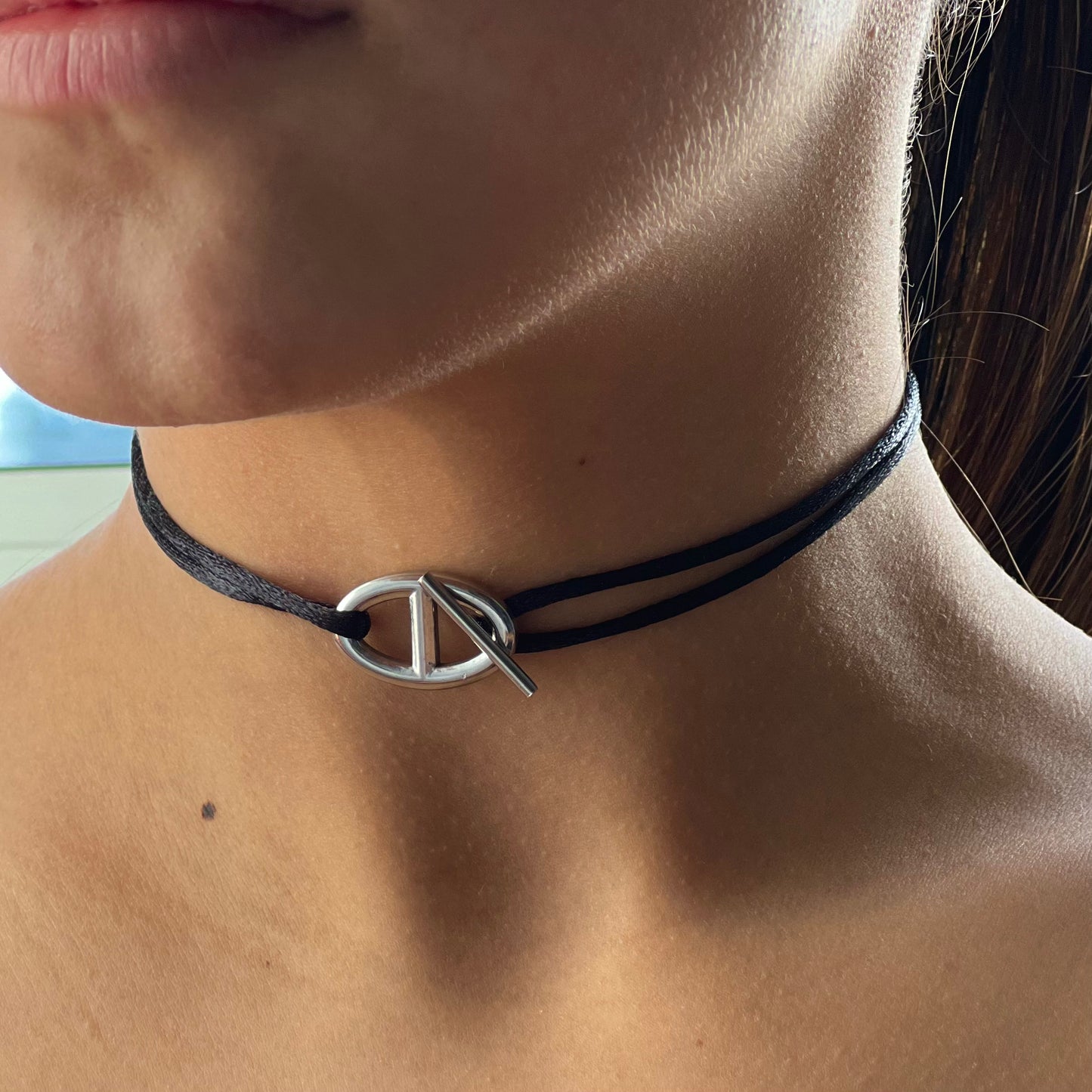 Dalia | Collier maille marine et barre